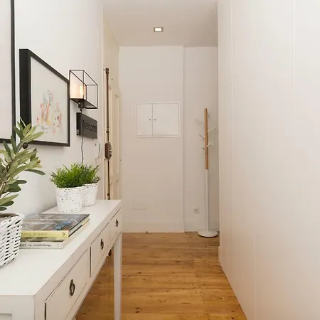 Apartament Center *